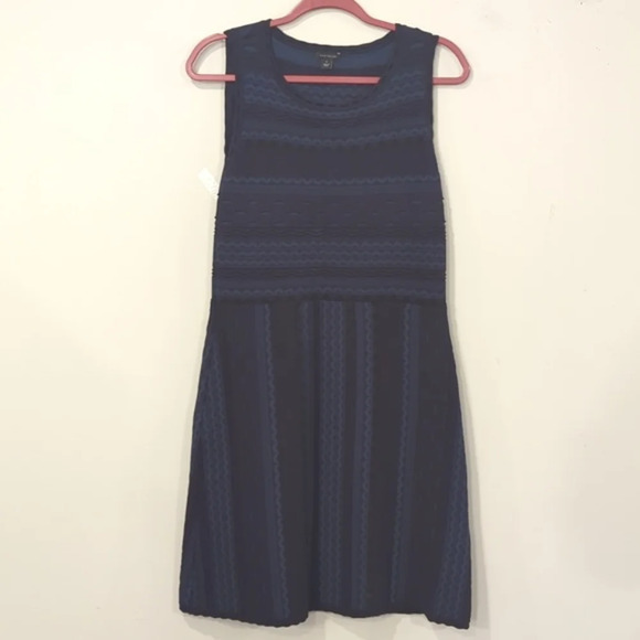 Ann Taylor Dress Navy Sleeveless Textured Knit Stretch size Medium - Picture 2 of 12